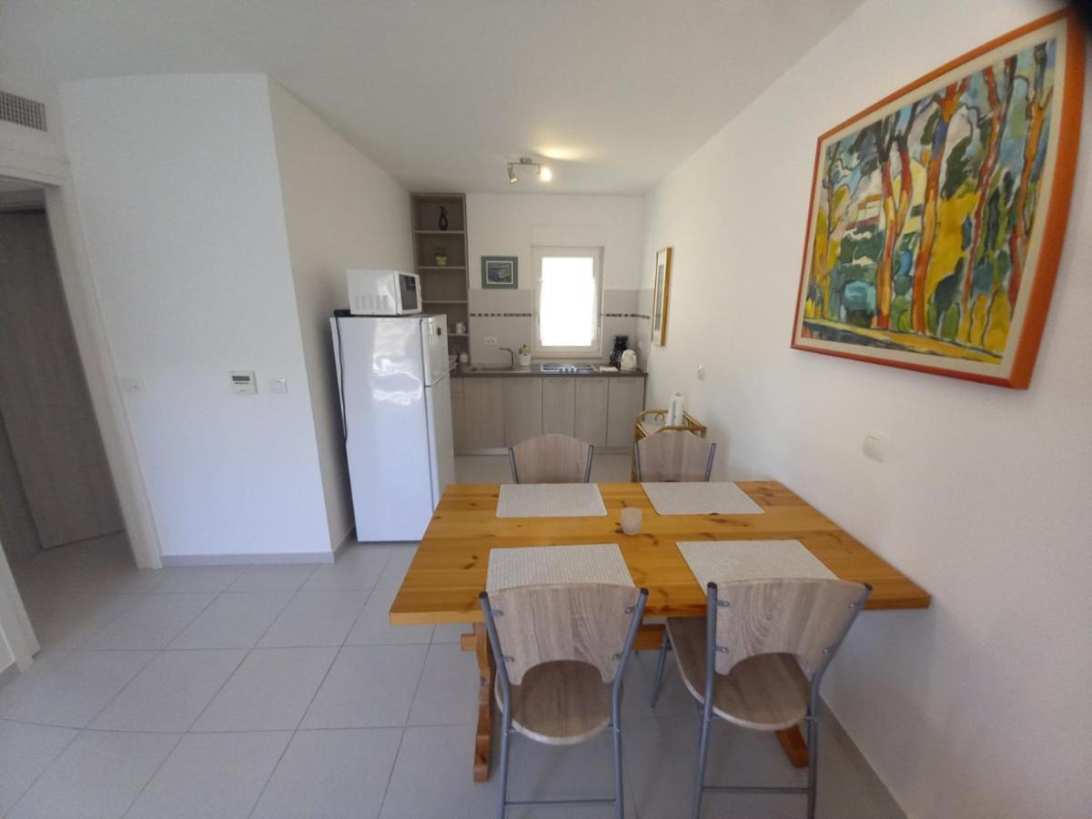 Apartment Ariela روفينج المظهر الخارجي الصورة