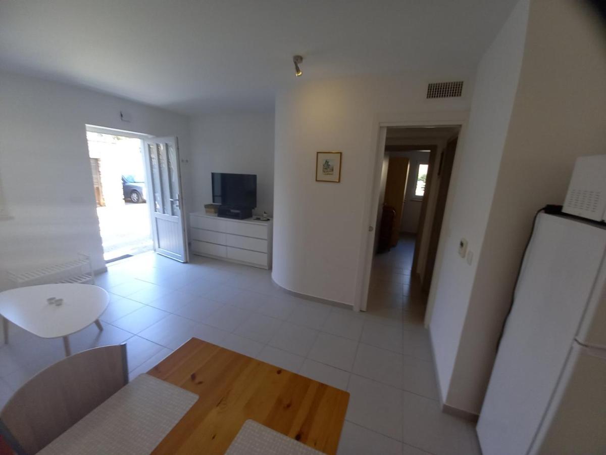 Apartment Ariela روفينج المظهر الخارجي الصورة